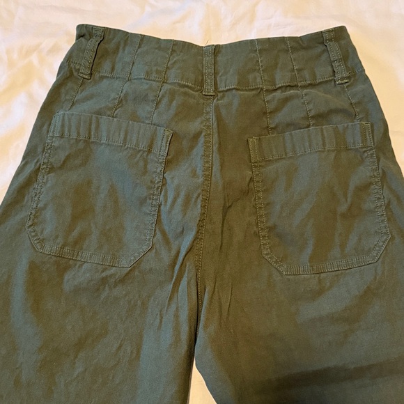 Maeve Collette Crop - Picture 3 of 3